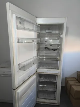 Nevera Whirlpool Blanca