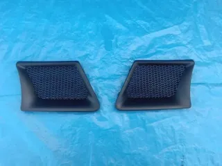 Rejillas superiores del Alfa Romeo GT