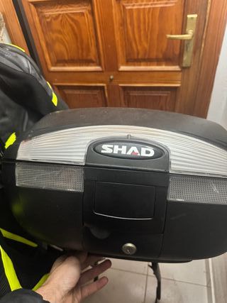 Maleta con soporte Shad SH45