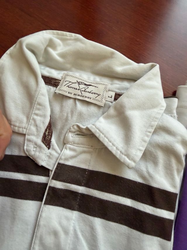 lote de ropa vintage de diferentes marcas y tallas