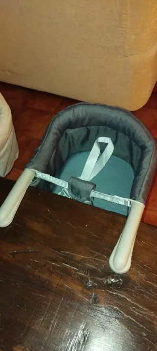 Seggiolino da tavolo per bambini,disponibili due