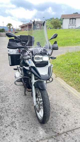 BMW R 1200 GS + navegador nuevo zumo xt 2 garmin