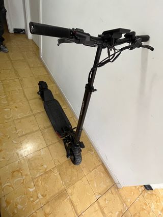 Patinete Eléctrico Joyor Negro