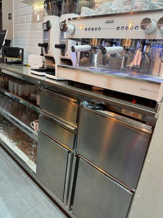 TRASPASO BAR-CAFETERÍA – EL CABAÑAL (VALENCIA)