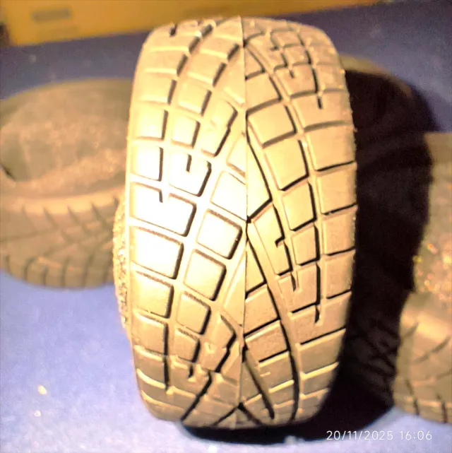 4 Neumáticos RC 1/10