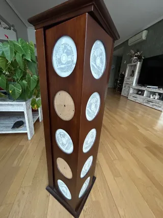 Muebles de madera para CDs (la pareja)