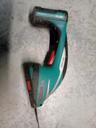 Bosch Forbice rifilasiepi e per erba a batteria