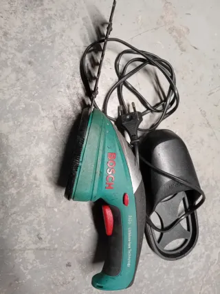 Bosch Forbice rifilasiepi e per erba a batteria