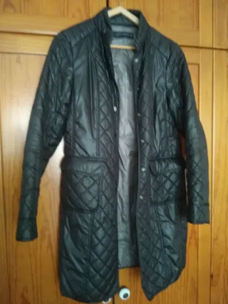 Abrigo acolchado Zara negro