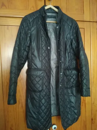 Abrigo acolchado Zara negro