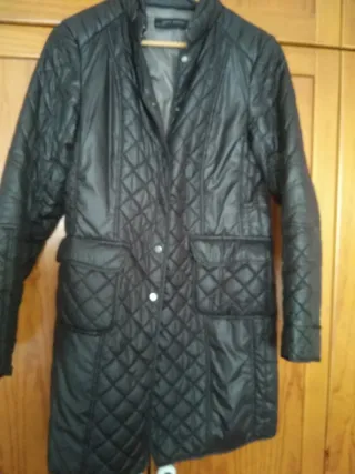Abrigo acolchado Zara negro