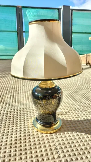 Lámpara de mesa antigua cerámica y metal