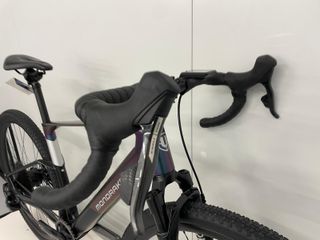 BICI ELECTRICA GRAVEL MONDRAKER DUSTY CARBON XR T.