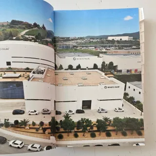 LIBRO CATALOGO BENEITO FAURE PASSION FOR LED LIGHT