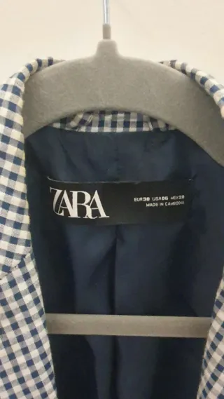 Blazer cuadros Zara azul y blanco