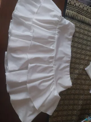 Falda pantalón blanca volantes