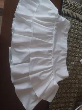 Falda pantalón blanca volantes