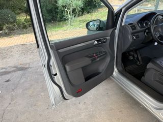 Volkswagen Touran 2012