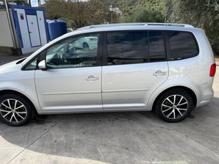 Volkswagen Touran 2012