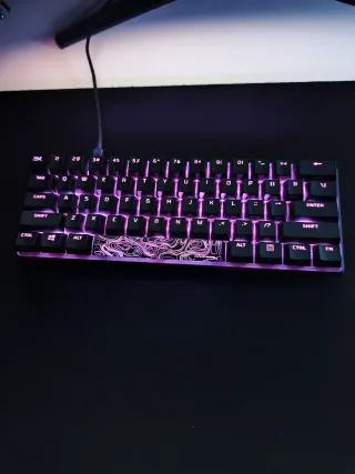 Teclado Hyperx 60% RGB