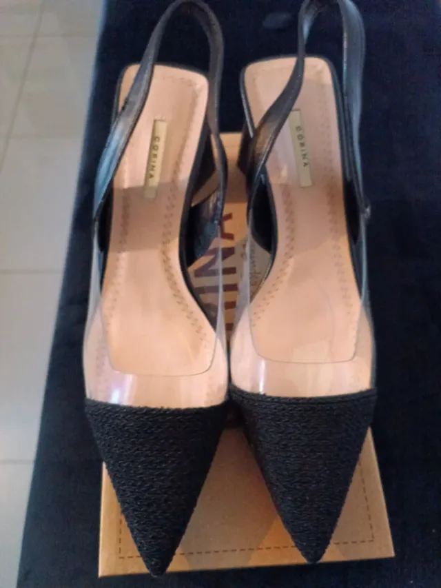 Zapatos de tacón Corina transparentes