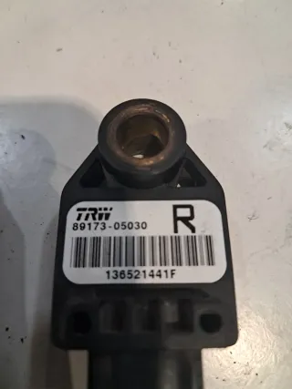 Sensores Airbag Toyota Avensis Izquierdo y Derecho