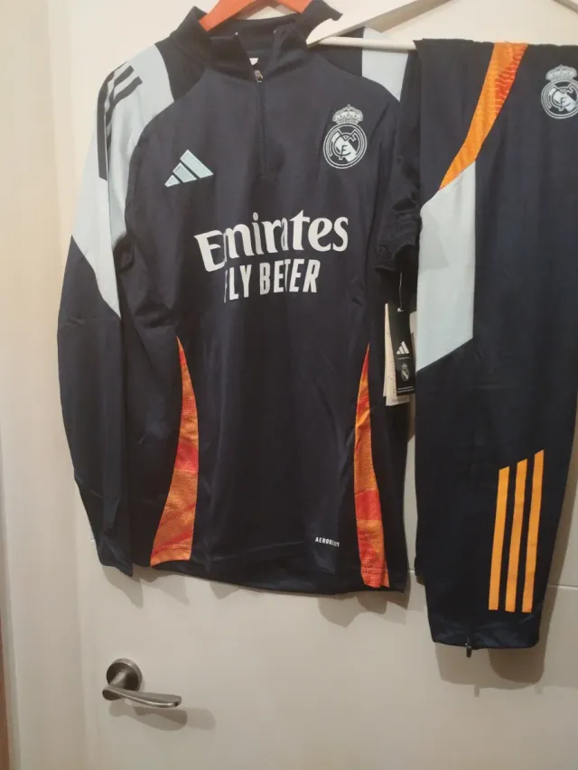 Chándal Adidas Negro y Naranja