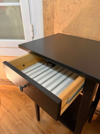 Mesita de noche Ikea