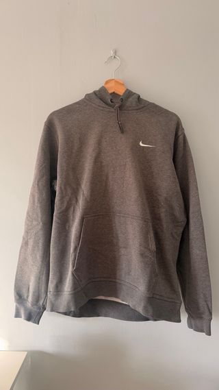 Sudadera Nike gris
