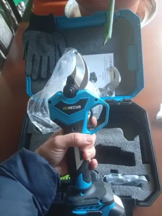 Tijeras Eléctricas Inalámbricas