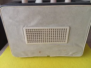 Radio Hacker Transistor Años 70 Beige/Negro