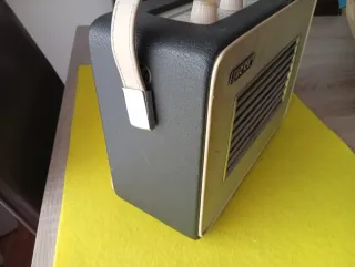 Radio Hacker Transistor Años 70 Beige/Negro