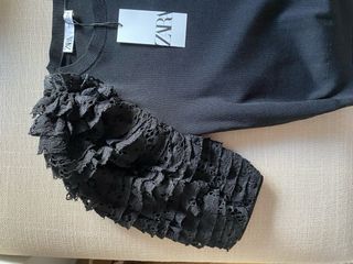 Jersey Zara negro mangas volantes