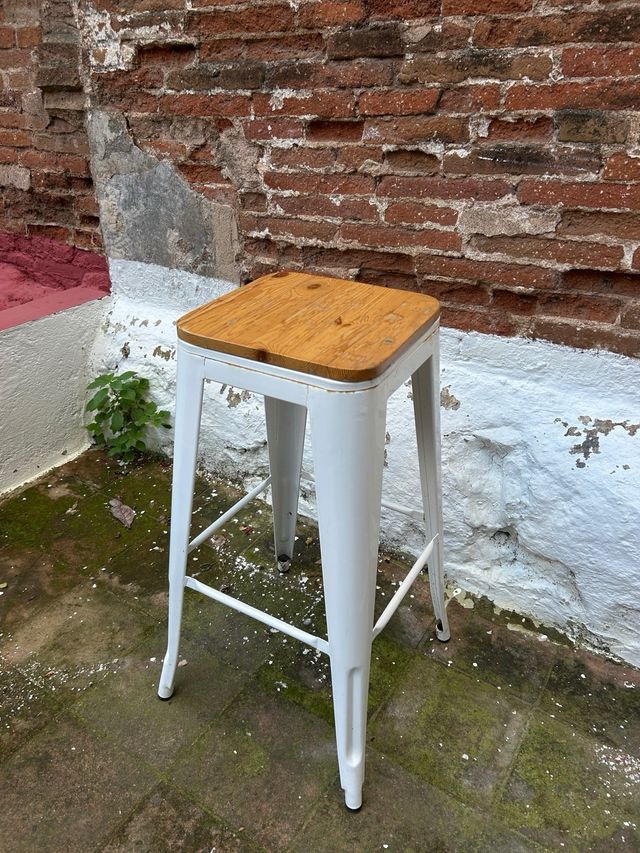 Taburete Alto Madera y Metal