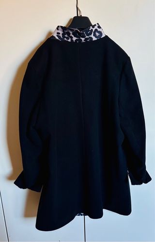 Abrigo estampado leopardo oversize