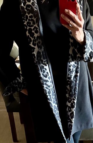 Abrigo estampado leopardo oversize