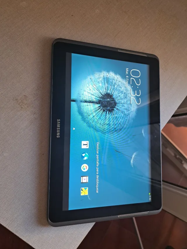 Tablet Samsung Negra y Plateada