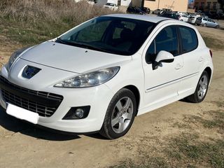 Peugeot 207 2012