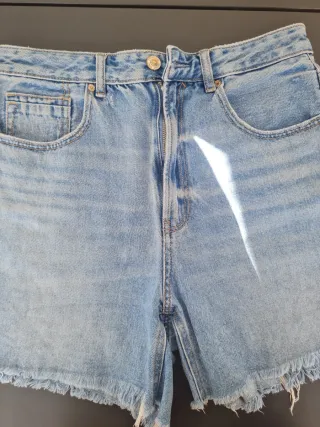 Shorts vaqueros Stradivarius