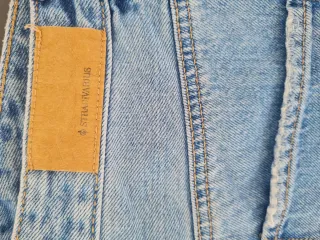 Shorts vaqueros Stradivarius