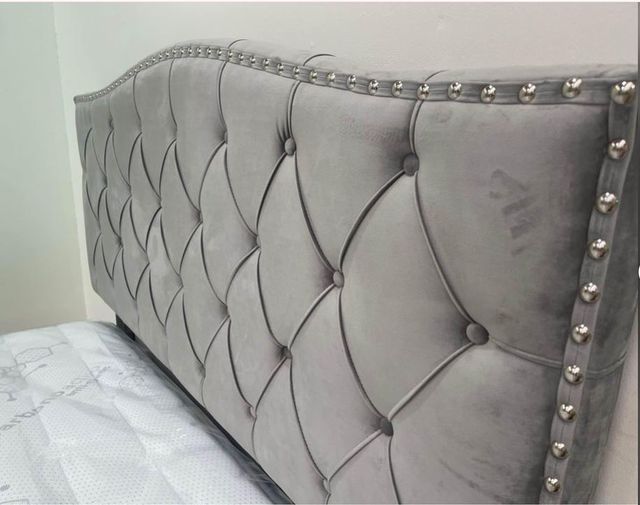 OFERTON DE CAMA CON SOMIER,COLCHON Y CABECERO