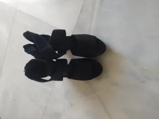 Zapatos de fiesta negros