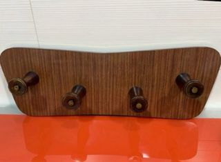 Perchero Pared Mid Century Madera y Formica