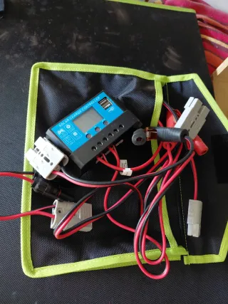 Placa Solar Plegable con Controlador