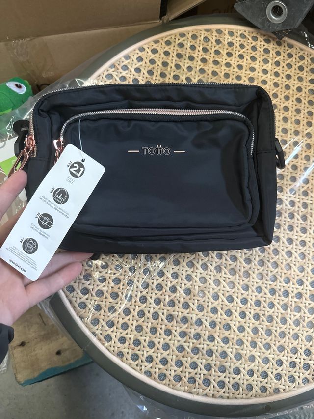 Riñonera Totto Negra