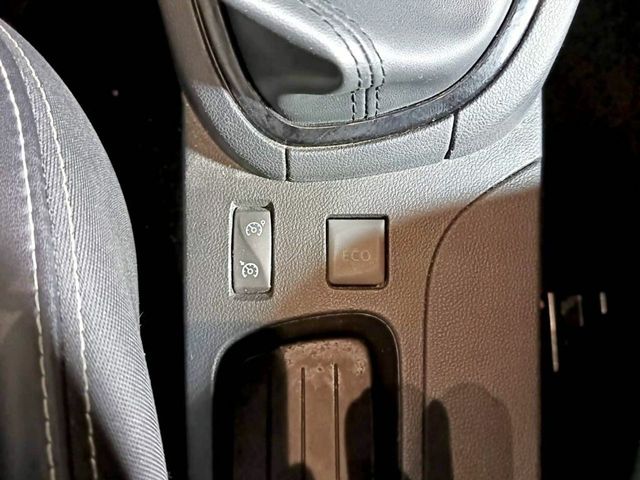 Renault Clio Zen TCe 66kW (90CV) -18