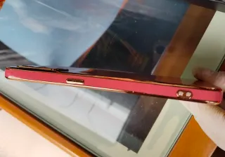 Funda OPPO A64 4G rosa/fucsia Algo elástica y nuev