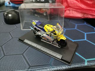 Modellino moto Honda NSR Valentino Rossi 2001