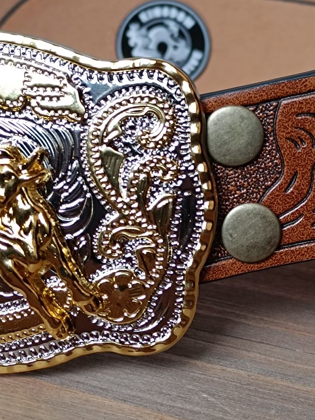 Cintura conibbia western oro e argento