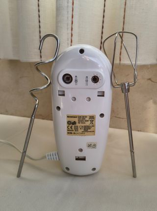 Batidora de mano SilverCrest amarilla